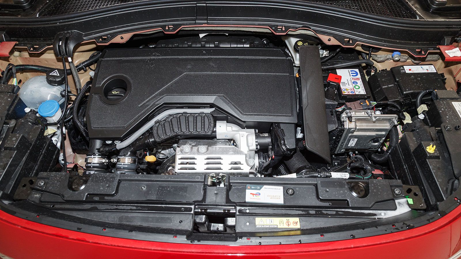Citroen C3 Hybrid 110 PS: Χώροι για ψηλούς και χαμηλή κατανάλωση